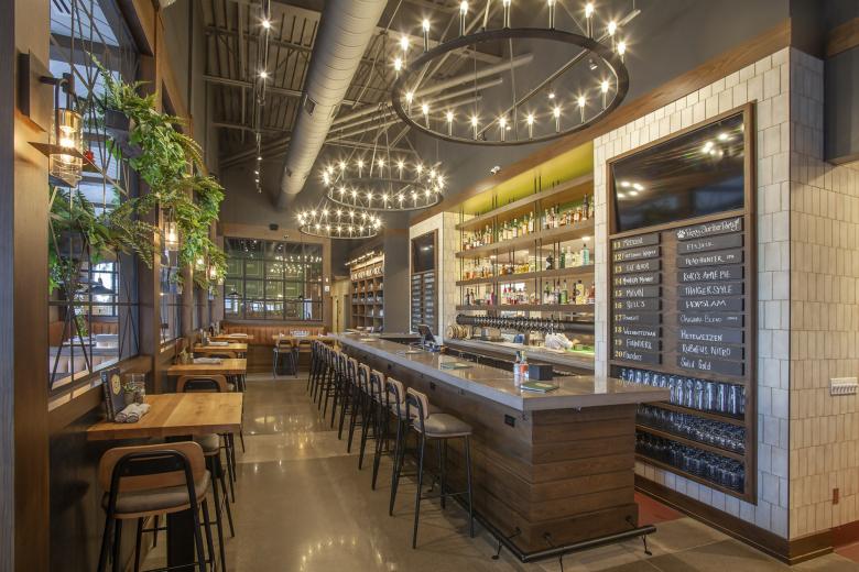 Architectural Photo of a restaurant interior