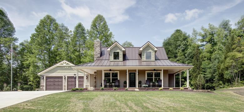 Architectural photo of the exterior of a residence.