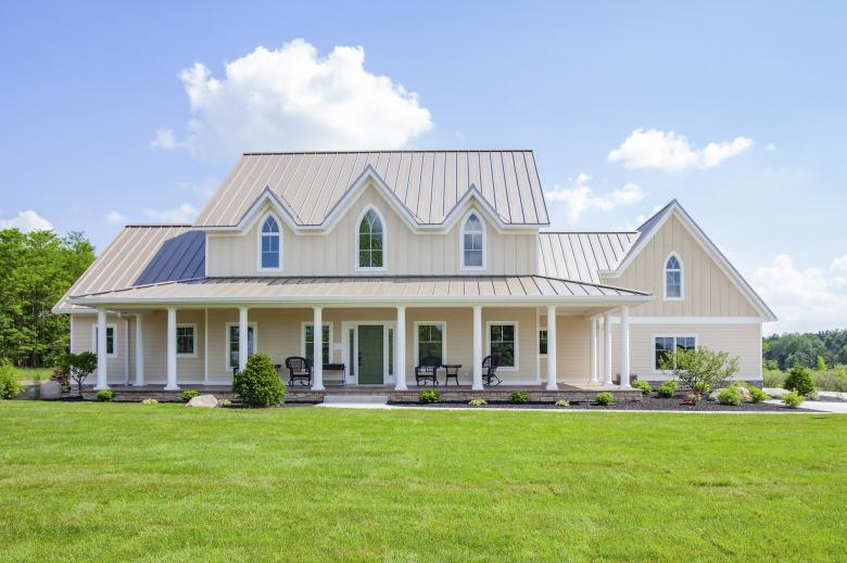 Architectural photo of the exterior of a residence.