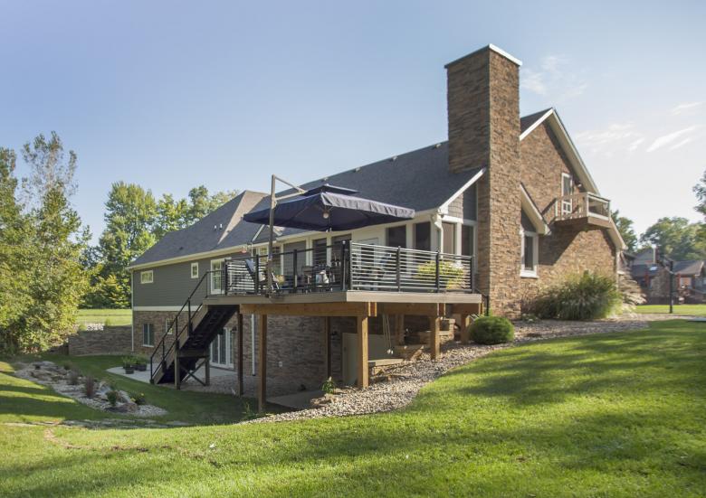 Architectural photo of the exterior of a residence.